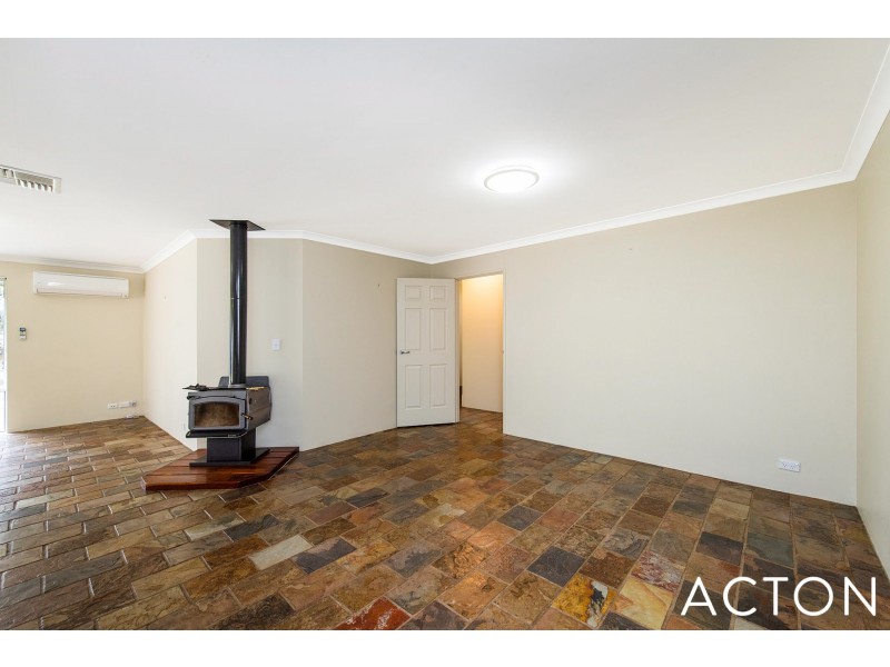 8 Kingfisher Drive, North Yunderup WA 6208