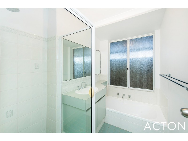 8 Kingfisher Drive, North Yunderup WA 6208