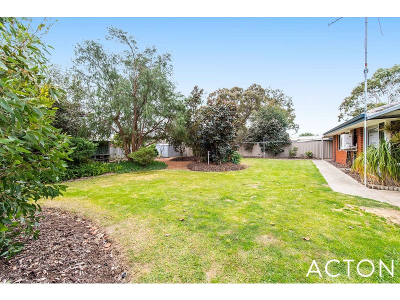 8 Kingfisher Drive, North Yunderup WA 6208