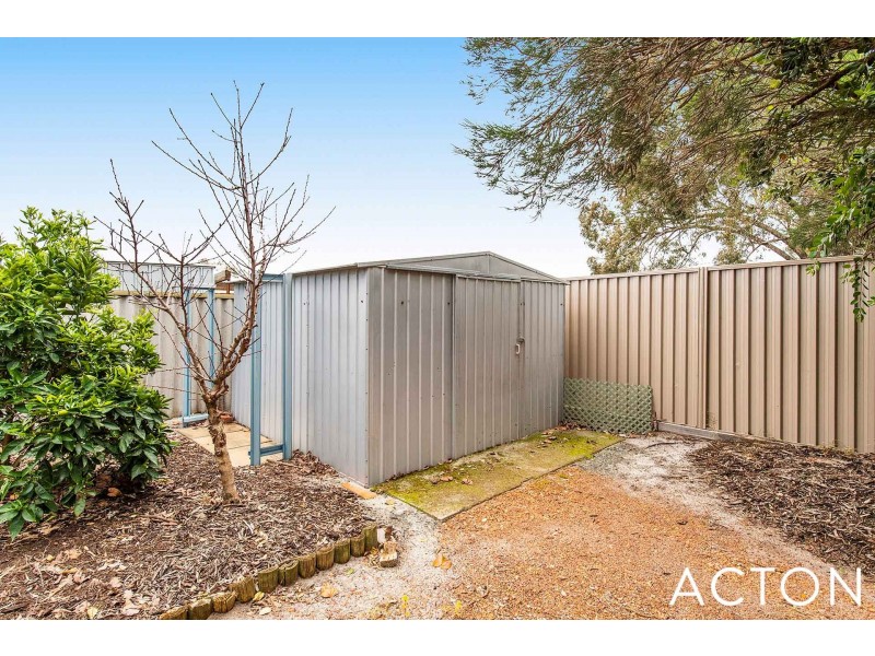 8 Kingfisher Drive, North Yunderup WA 6208