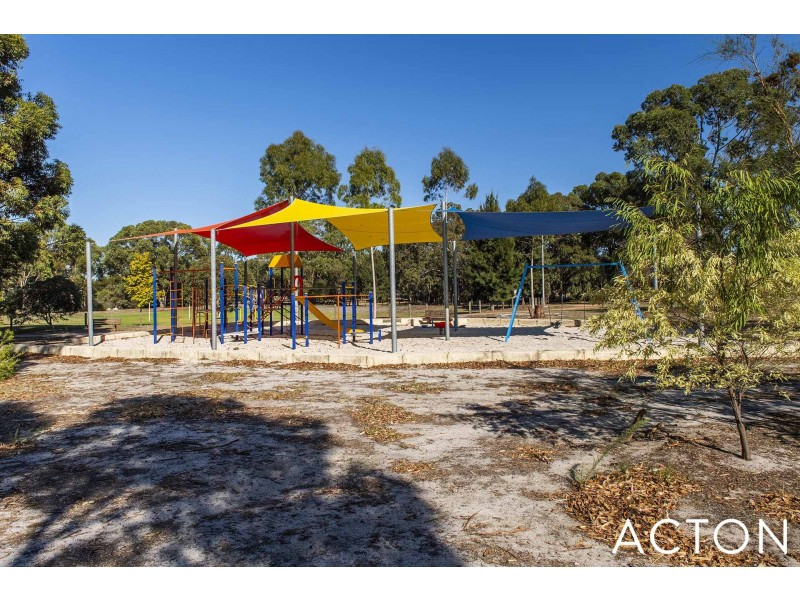 8 Kingfisher Drive, North Yunderup WA 6208