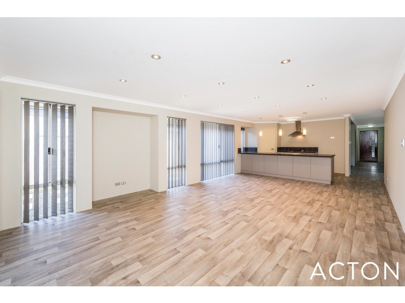 12 Carey Street, Pinjarra WA 6208