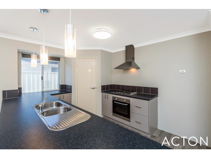 12 Carey Street, Pinjarra WA 6208