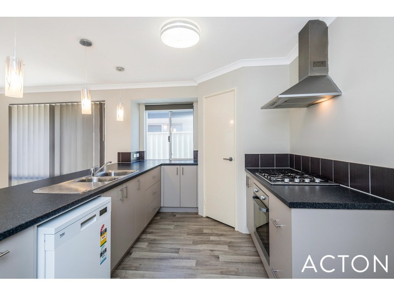 12 Carey Street, Pinjarra WA 6208