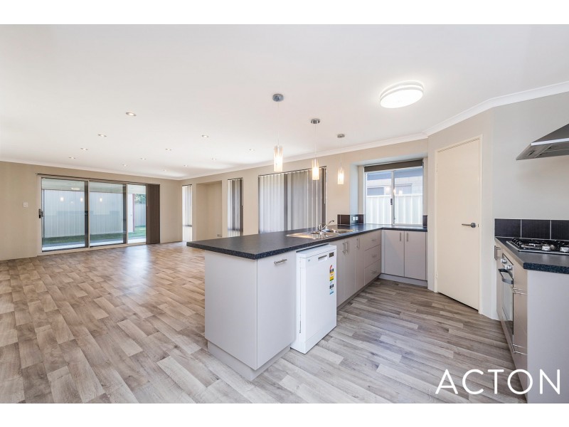 12 Carey Street, Pinjarra WA 6208