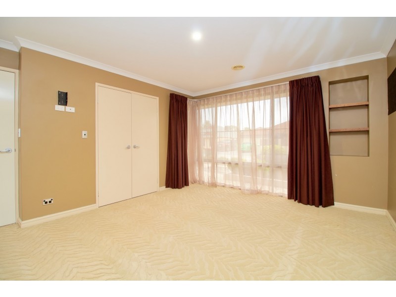 8 Lomandra View, Baldivis WA 6171