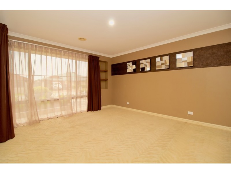 8 Lomandra View, Baldivis WA 6171