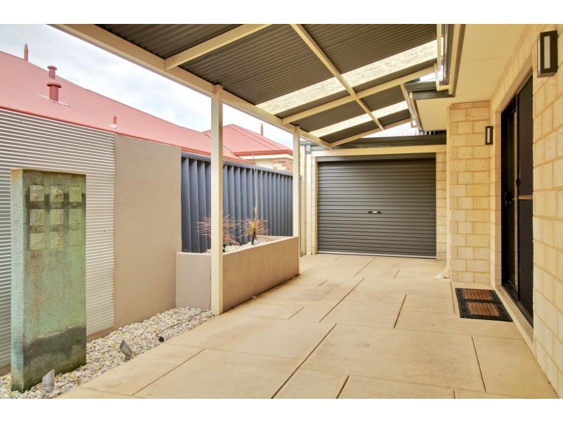 8 Lomandra View, Baldivis WA 6171