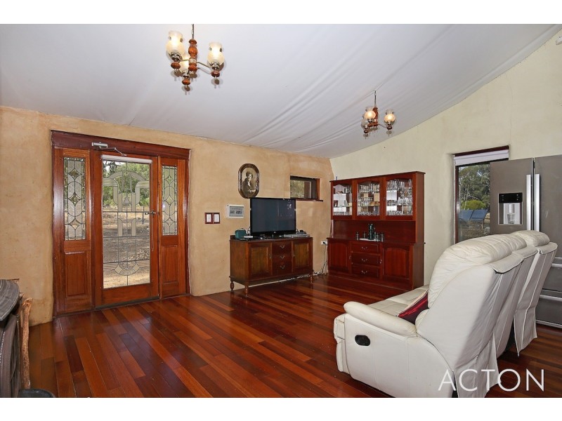 17 Dods Retreat, Lake Clifton WA 6215