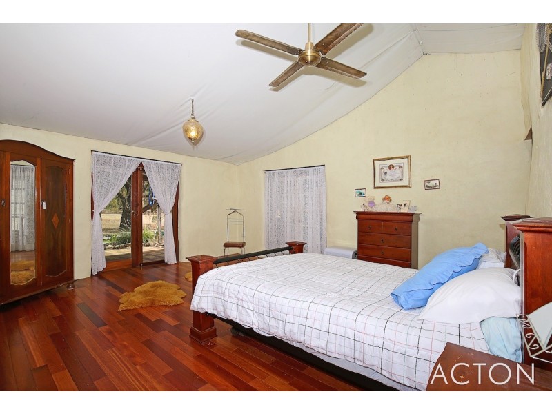 17 Dods Retreat, Lake Clifton WA 6215