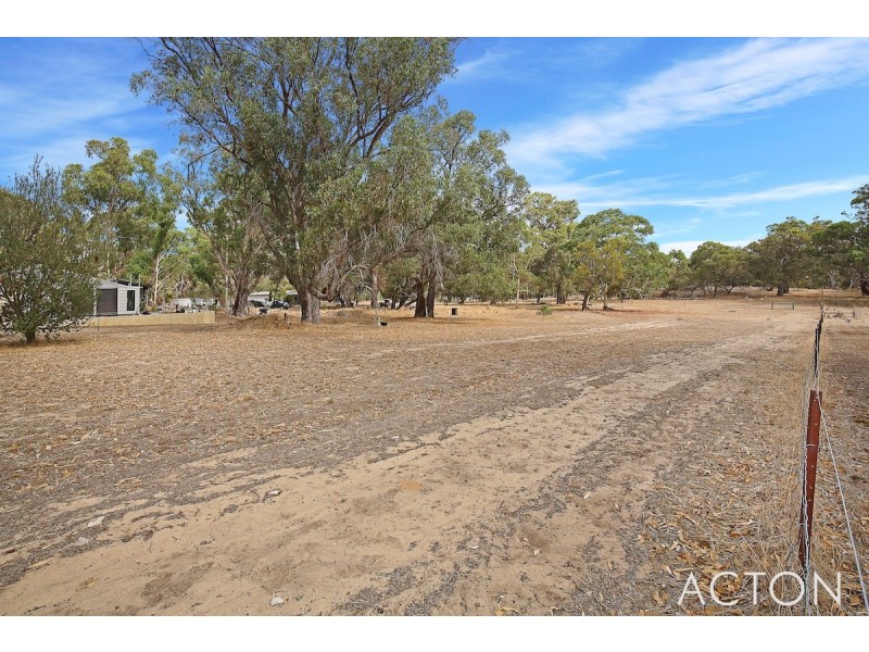 17 Dods Retreat, Lake Clifton WA 6215