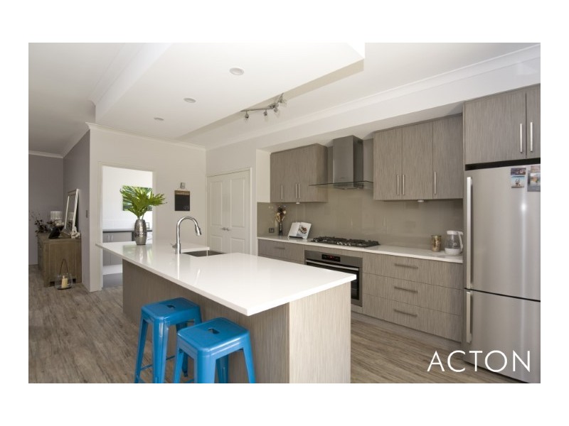 5 Sparrowhawk Way, Erskine WA 6210