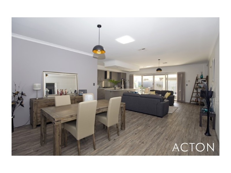 5 Sparrowhawk Way, Erskine WA 6210