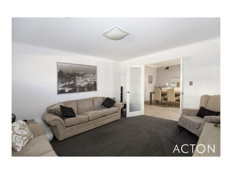 5 Sparrowhawk Way, Erskine WA 6210