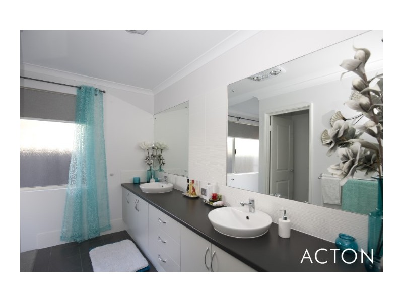5 Sparrowhawk Way, Erskine WA 6210