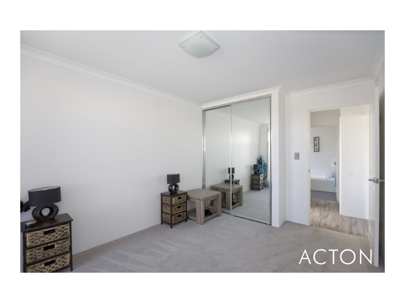 5 Sparrowhawk Way, Erskine WA 6210