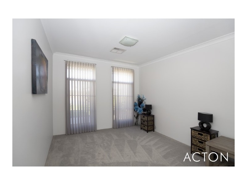 5 Sparrowhawk Way, Erskine WA 6210