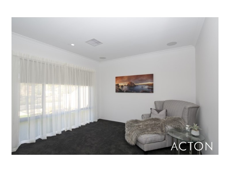 88 Murray River Drive, South Yunderup WA 6208