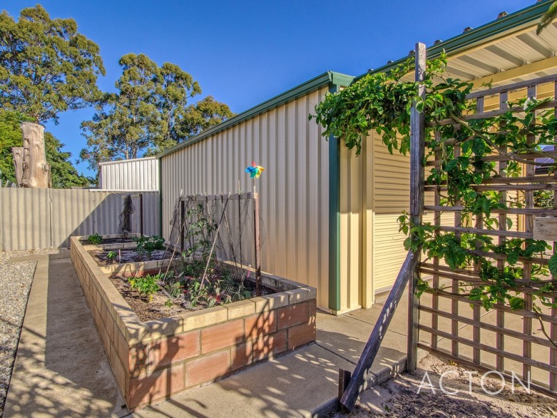 12 Carcoola Avenue, Pinjarra WA 6208