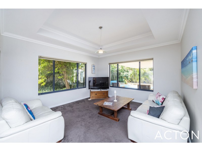 16 Dias Pass, Dudley Park WA 6210