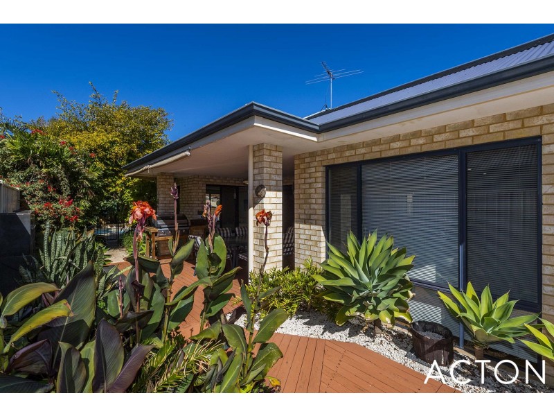 16 Dias Pass, Dudley Park WA 6210