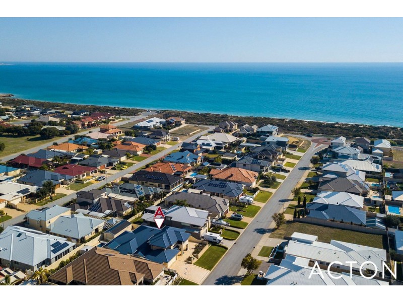 51 Lord Hobart Drive, Madora Bay WA 6210