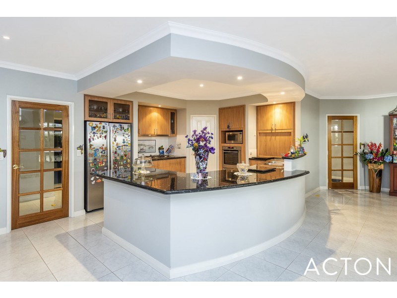 51 Lord Hobart Drive, Madora Bay WA 6210