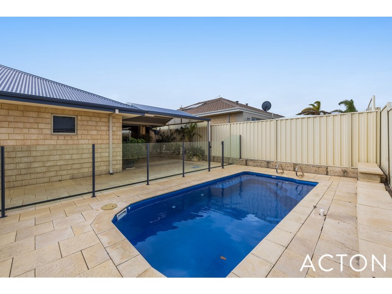 51 Lord Hobart Drive, Madora Bay WA 6210