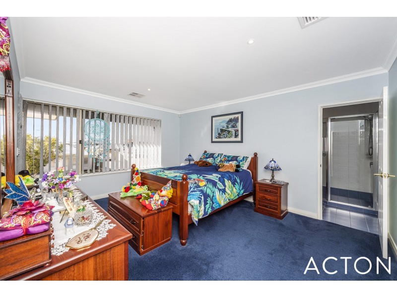 51 Lord Hobart Drive, Madora Bay WA 6210