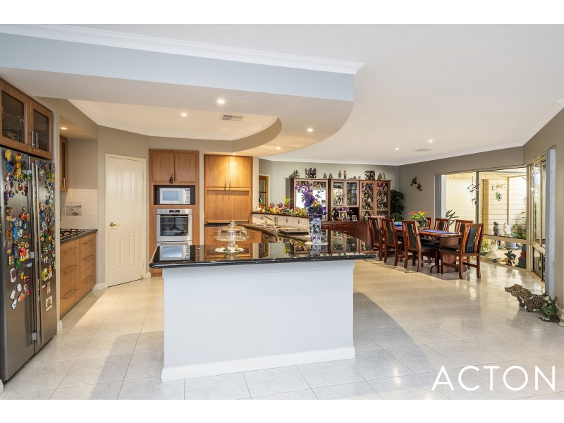 51 Lord Hobart Drive, Madora Bay WA 6210