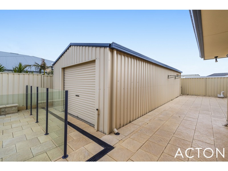 51 Lord Hobart Drive, Madora Bay WA 6210