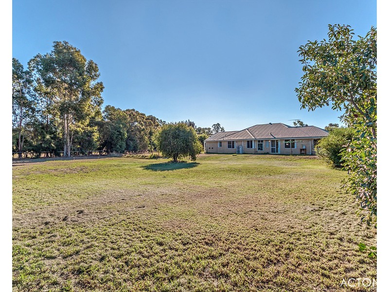 25 Hillview Close, Serpentine WA 6125