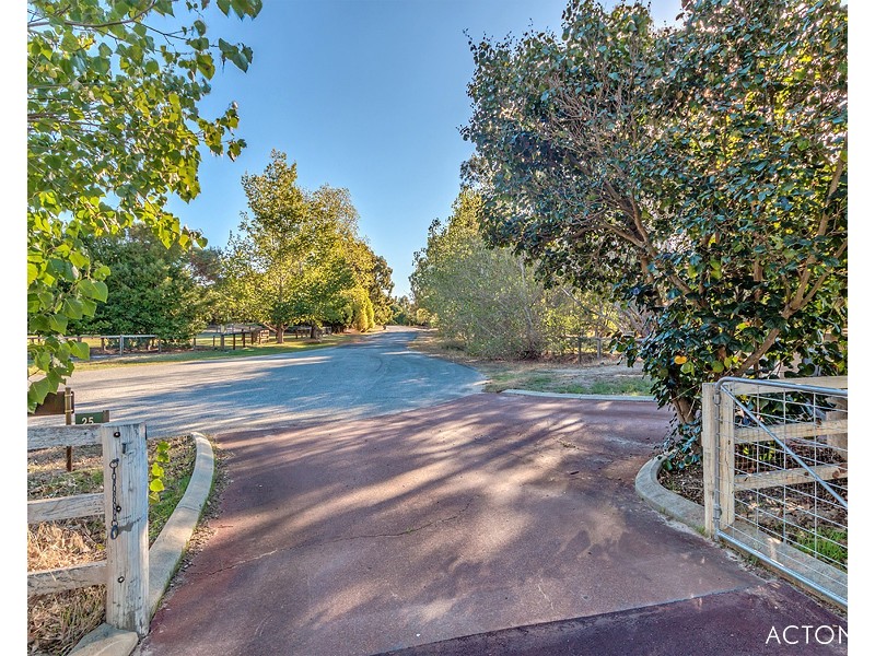 25 Hillview Close, Serpentine WA 6125