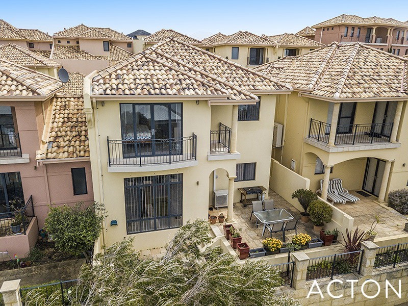 29/2 The Pass, Dawesville WA 6211