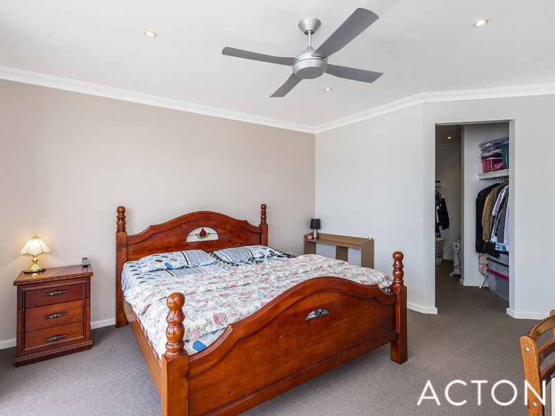 29/2 The Pass, Dawesville WA 6211