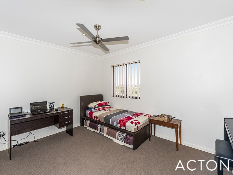 29/2 The Pass, Dawesville WA 6211