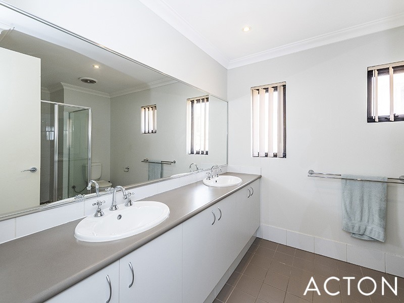 29/2 The Pass, Dawesville WA 6211