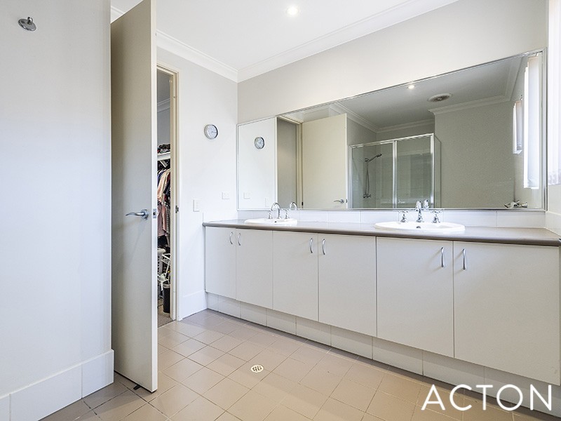 29/2 The Pass, Dawesville WA 6211