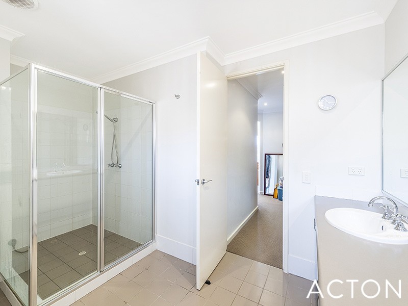 29/2 The Pass, Dawesville WA 6211