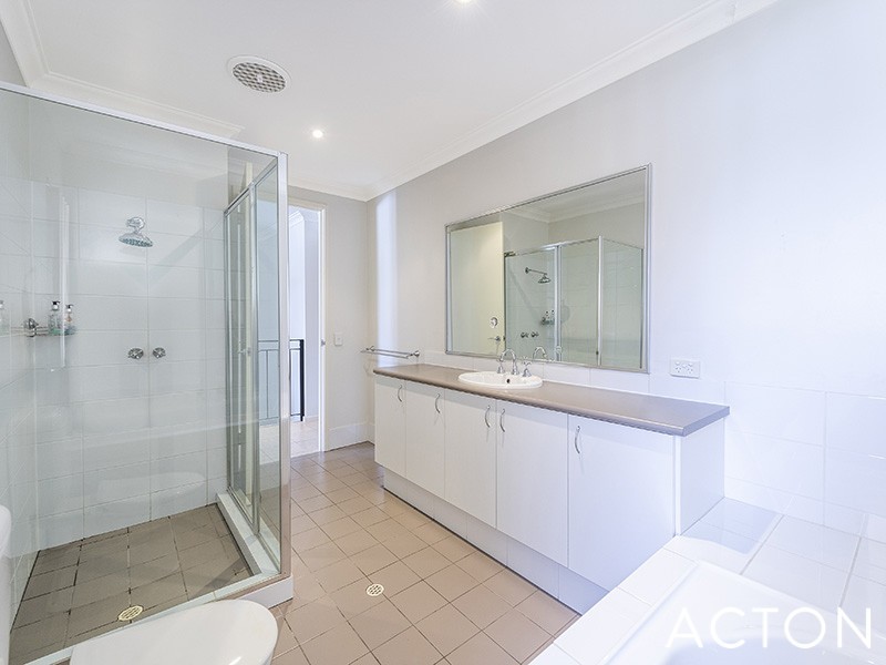 29/2 The Pass, Dawesville WA 6211