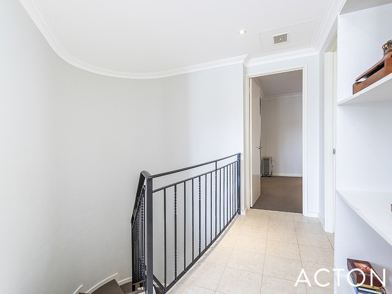 29/2 The Pass, Dawesville WA 6211