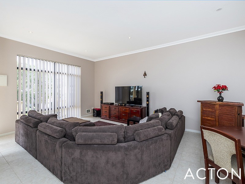 29/2 The Pass, Dawesville WA 6211