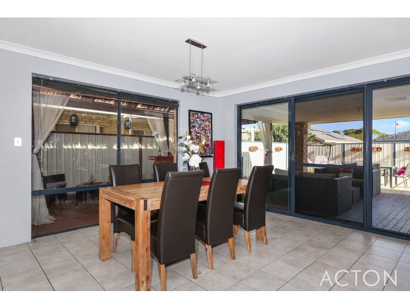 21 Finchley Avenue, Meadow Springs WA 6210