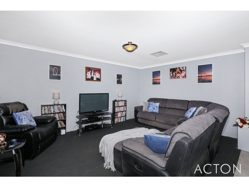 21 Finchley Avenue, Meadow Springs WA 6210