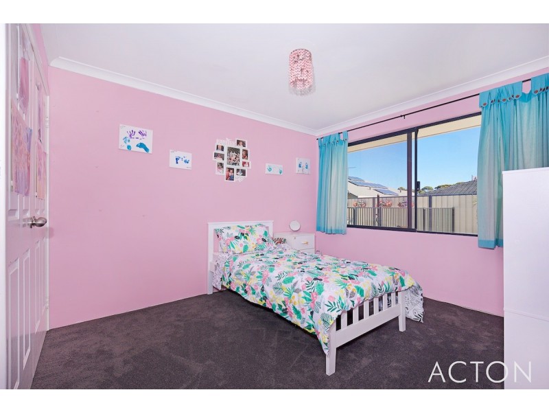 21 Finchley Avenue, Meadow Springs WA 6210