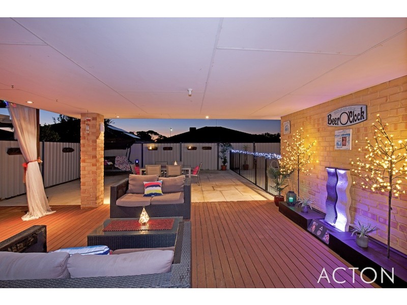 21 Finchley Avenue, Meadow Springs WA 6210