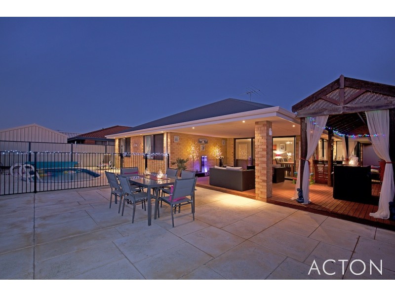 21 Finchley Avenue, Meadow Springs WA 6210