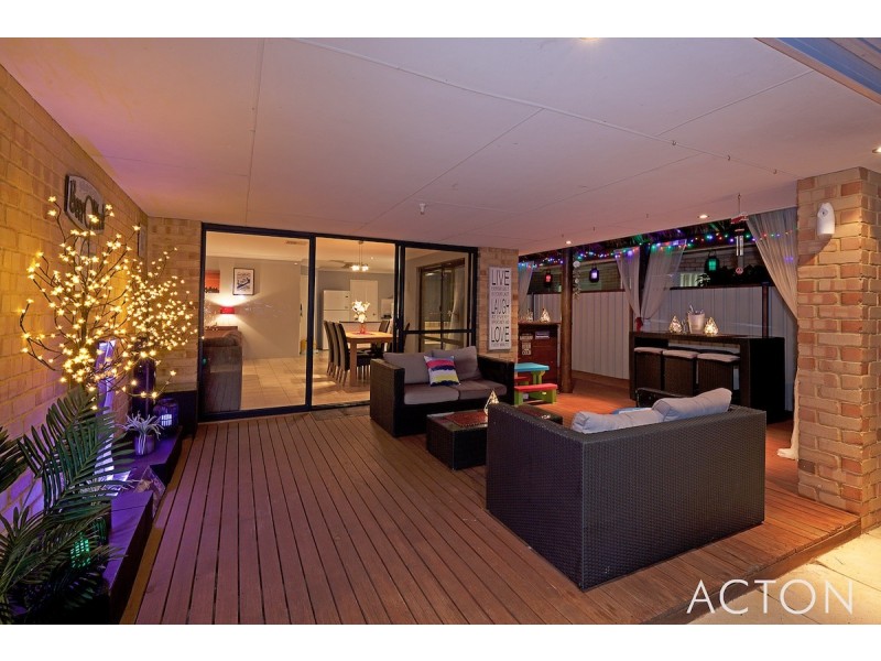 21 Finchley Avenue, Meadow Springs WA 6210