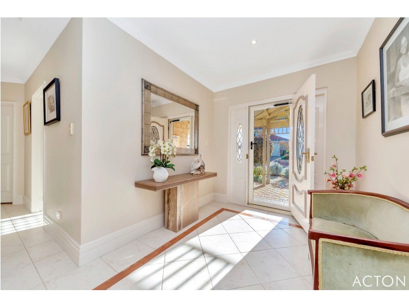 4 Tattler Lane, Wannanup WA 6210