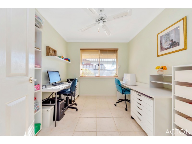 4 Tattler Lane, Wannanup WA 6210
